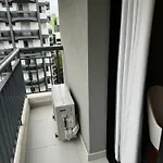 Studio Pinheiros Impar 737
